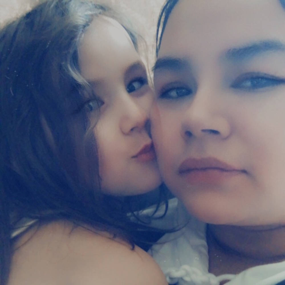 Meet your Posher, Donella